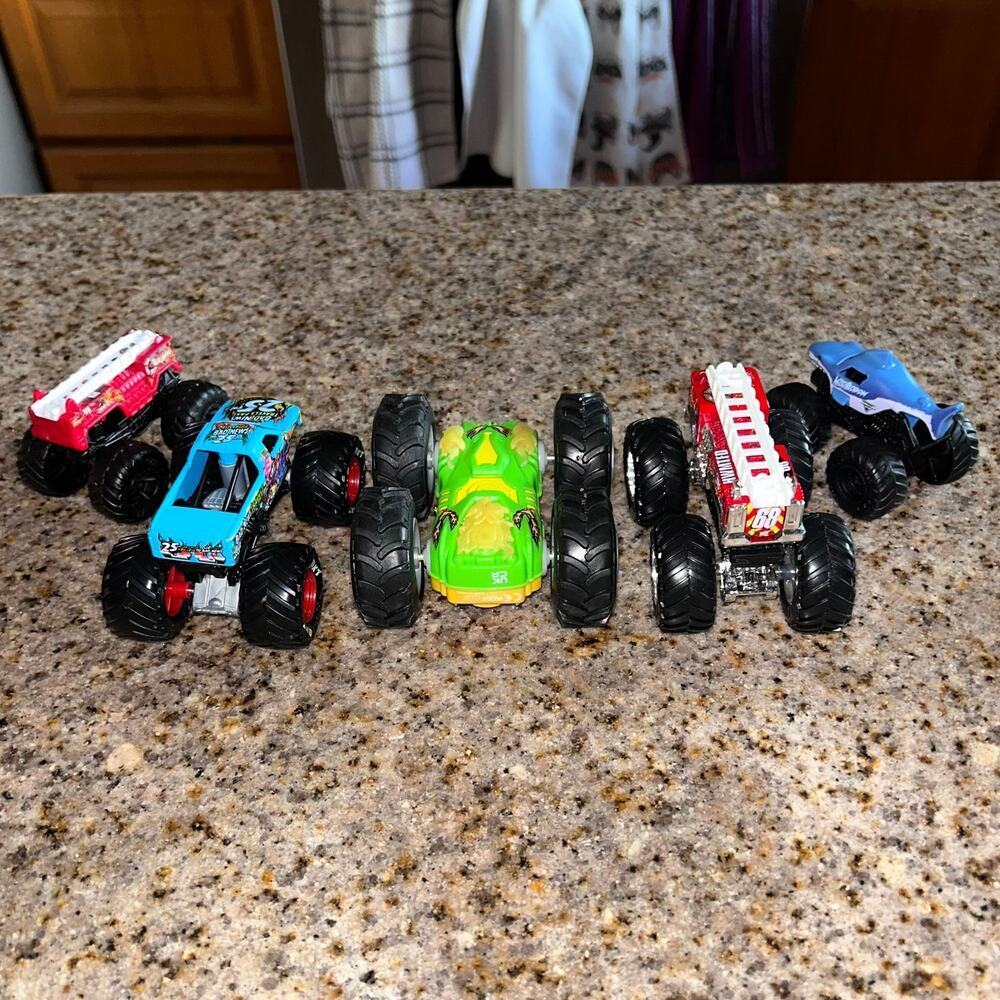 Disney Toy Story and Monster Trucks Assortment - Picture 7 of 9